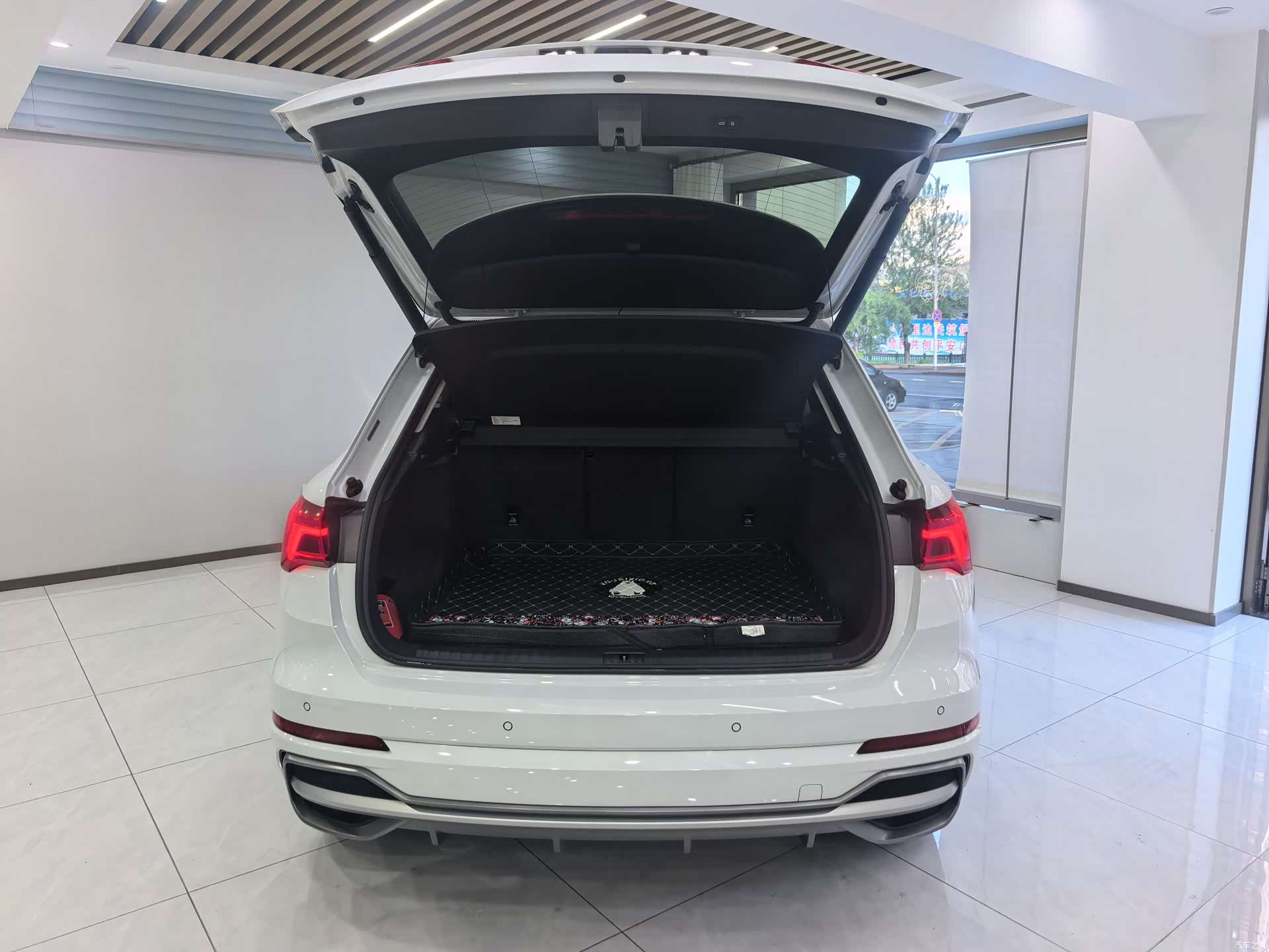 Audi Q3, 2022 12
