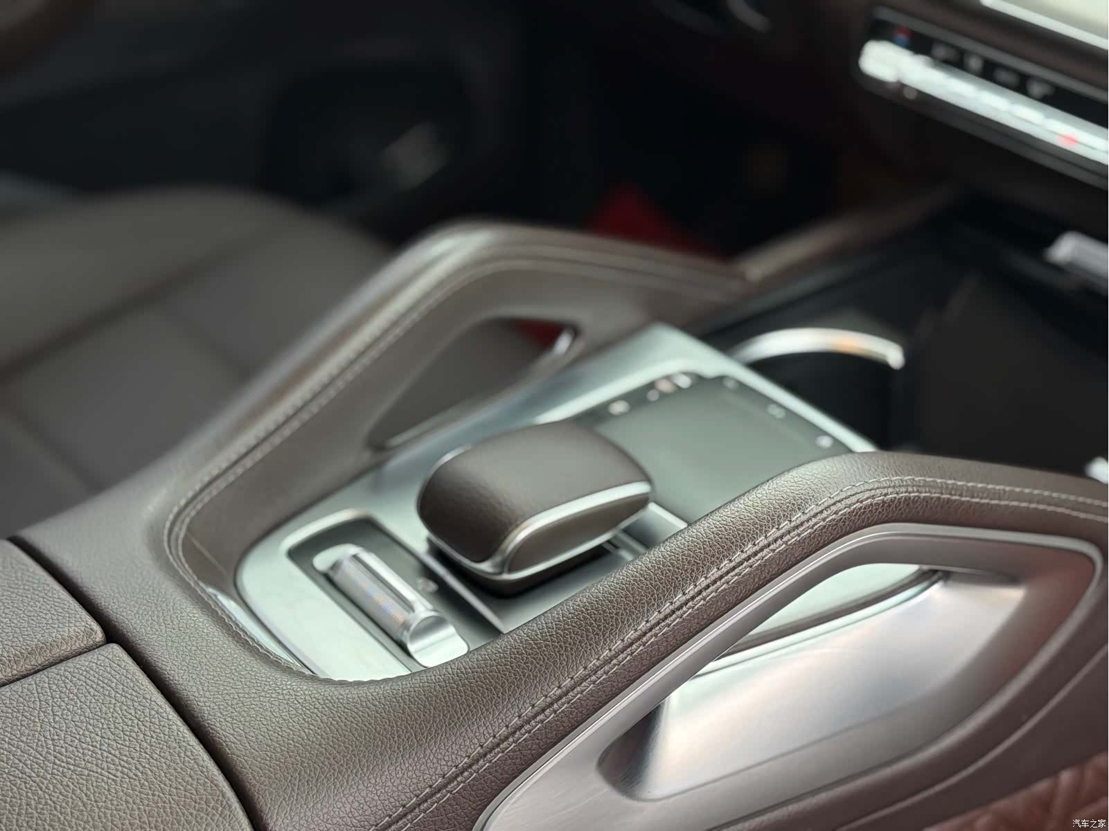 Mercedes-Benz GLE, 2021 16