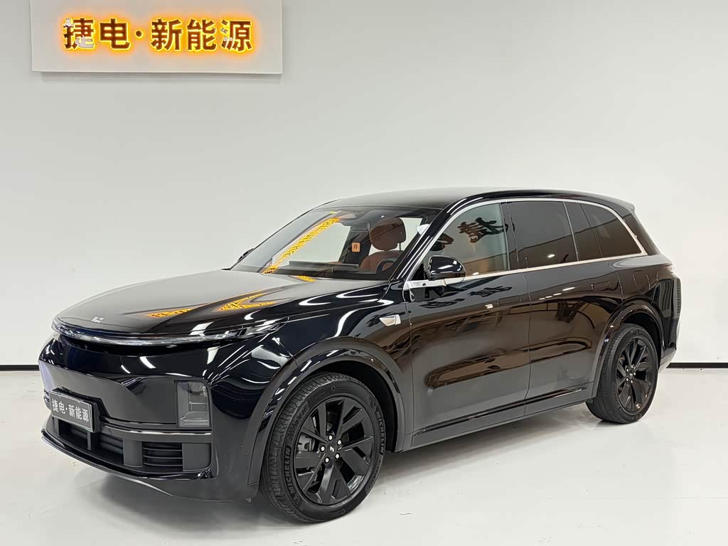 Li Auto L8