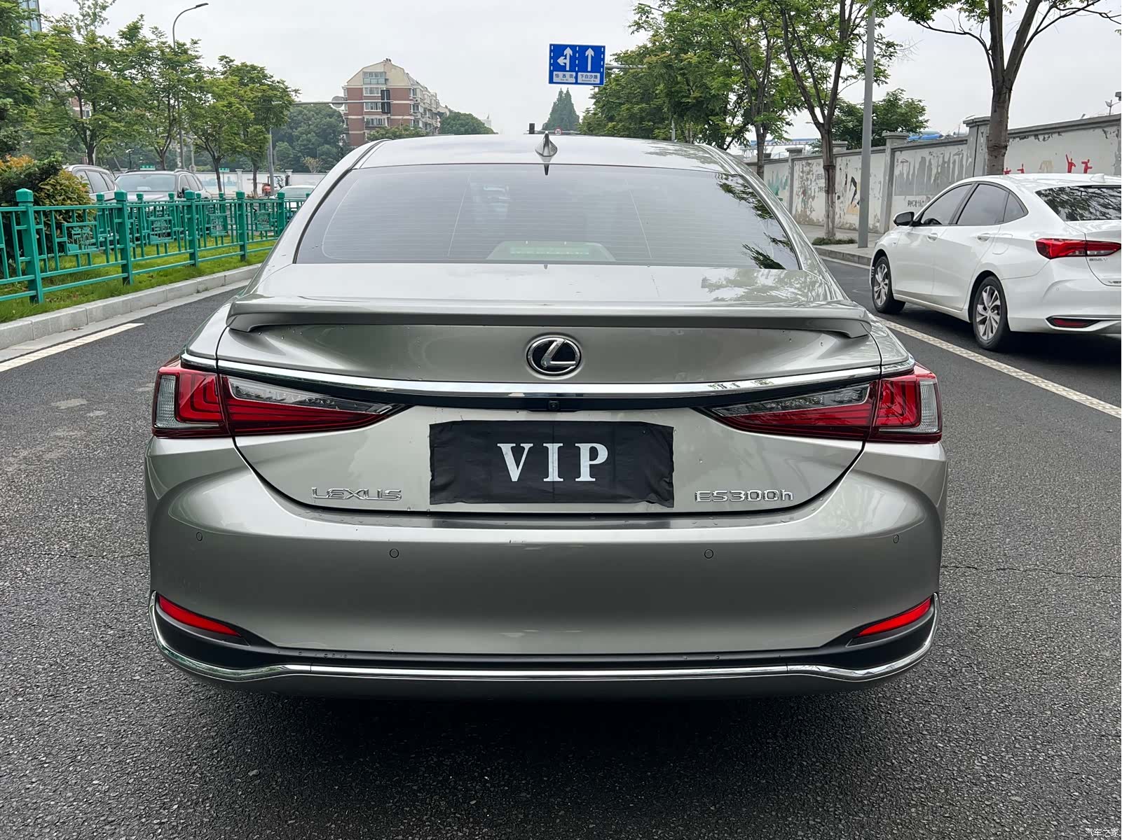Lexus ES, 2024 16