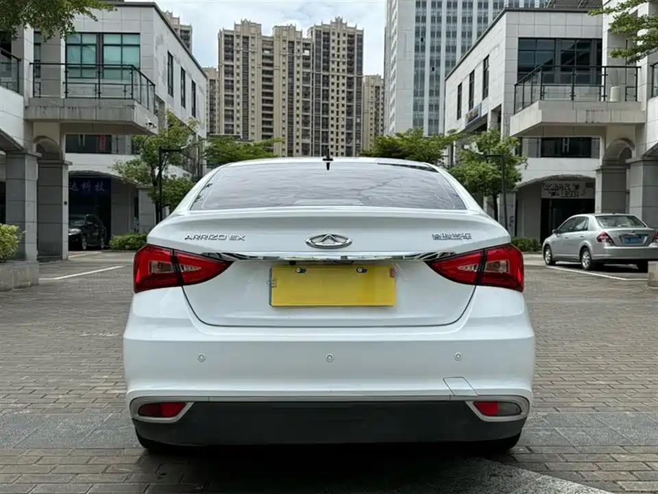 Chery Arrizo 5