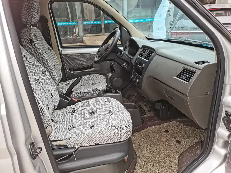 Wuling Wuling Rongguang S