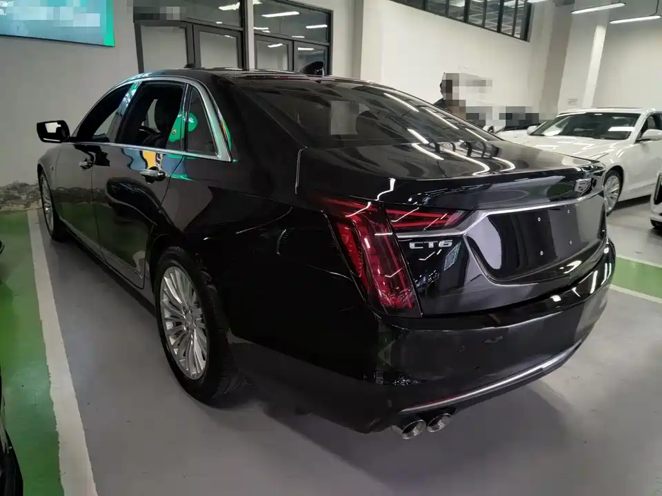 Cadillac CT6