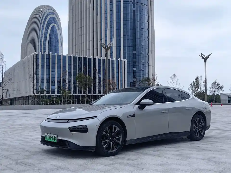 XPENG P7