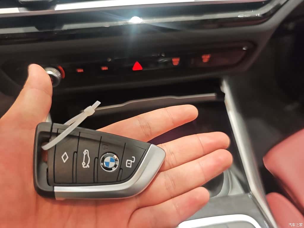 BMW 3 Series, 2025 15