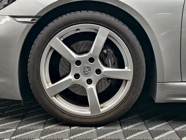Porsche 718 Porsche 718