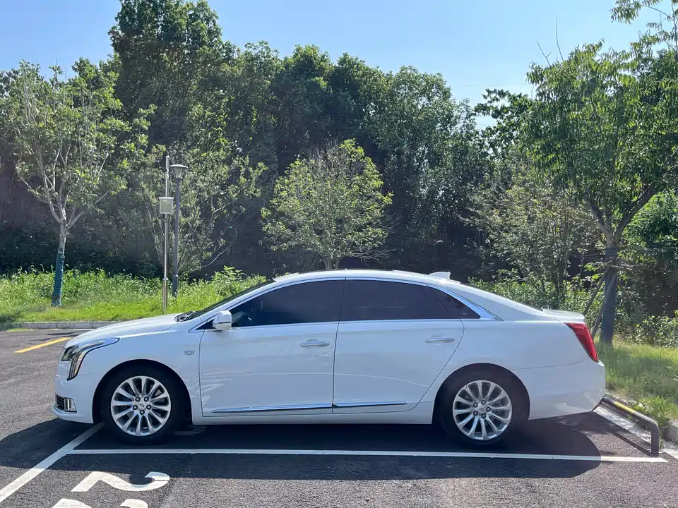 Cadillac XTS