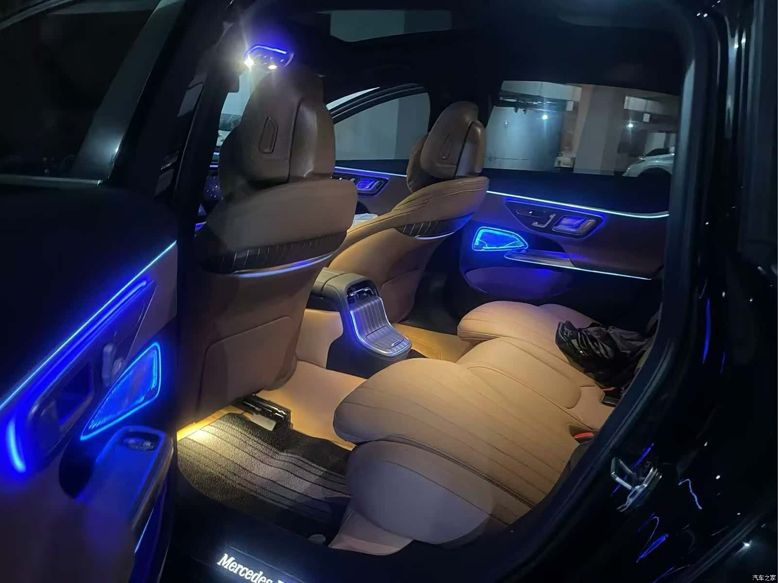 Mercedes-Benz E-Class, 2024 4