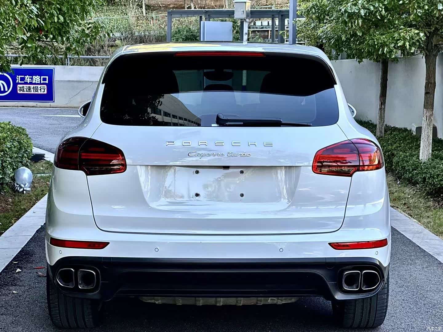 Porsche Cayenne, 2015 3
