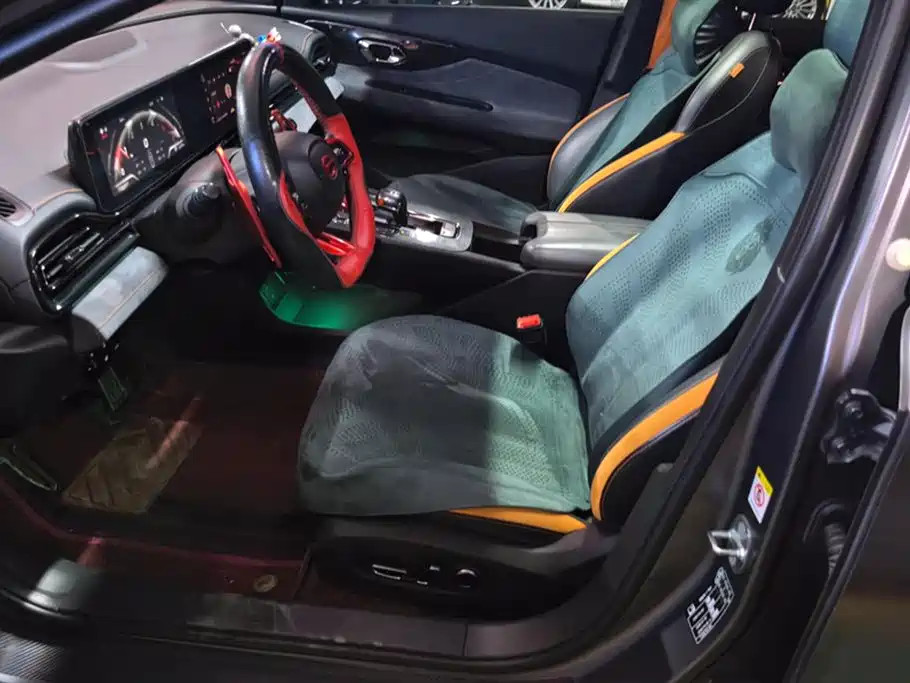 Trumpchi Shadow Leopard