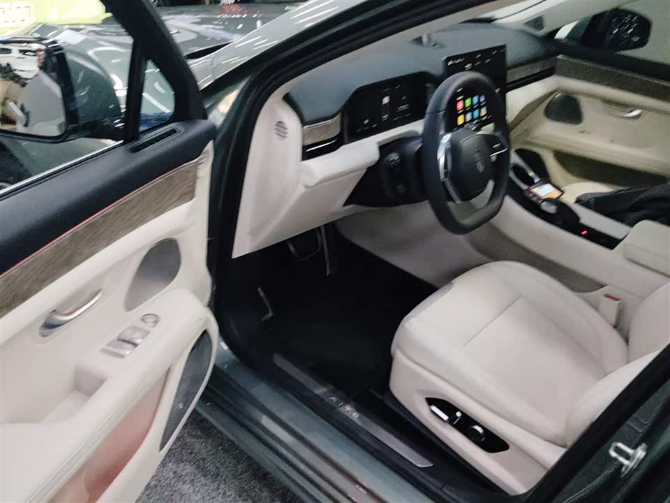 HarmonyOS Ask the world M5