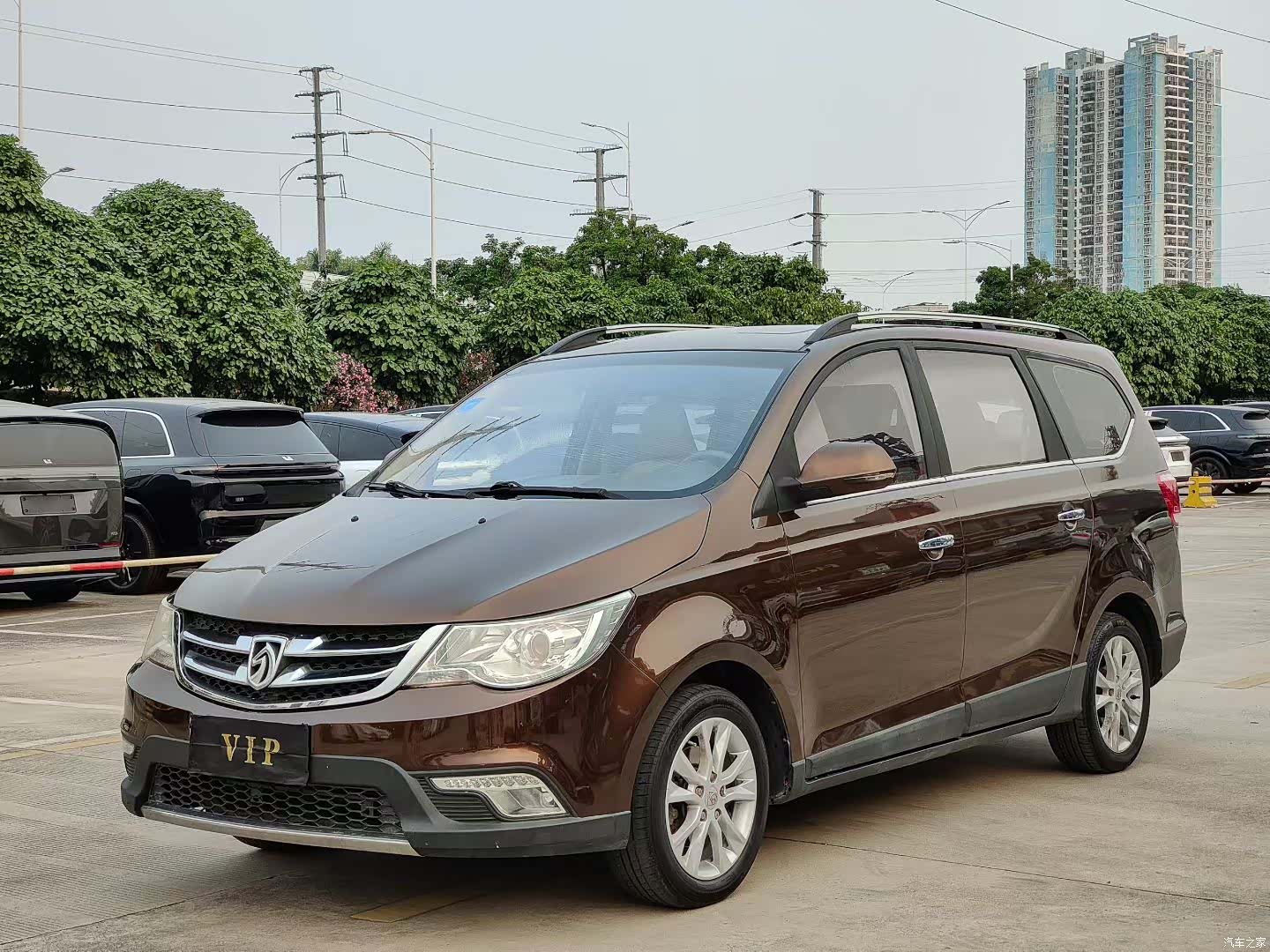 Wuling 730, 2015 1