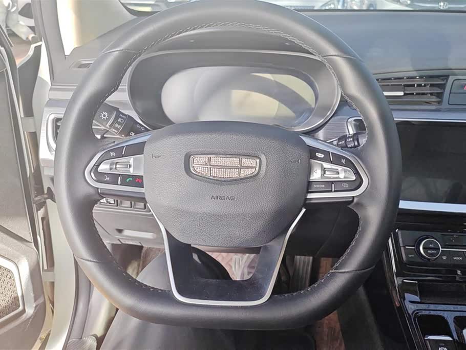 Geely Emgrand GS