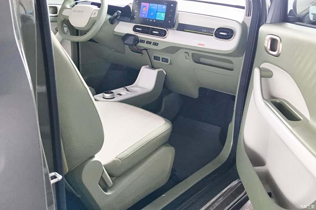 Geely Panda, 2025 8