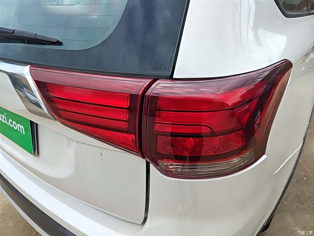 Mitsubishi Outlander, 2017 8