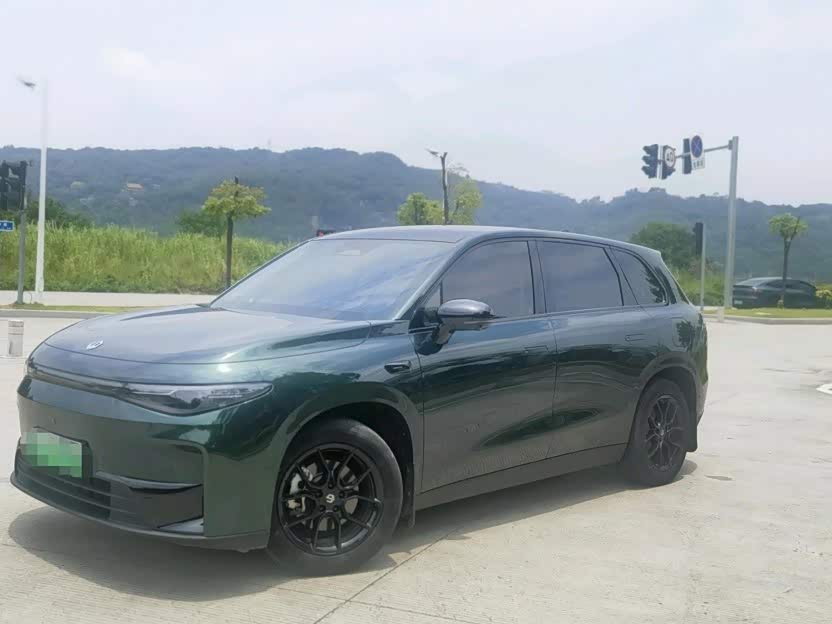 Leapmotor C10