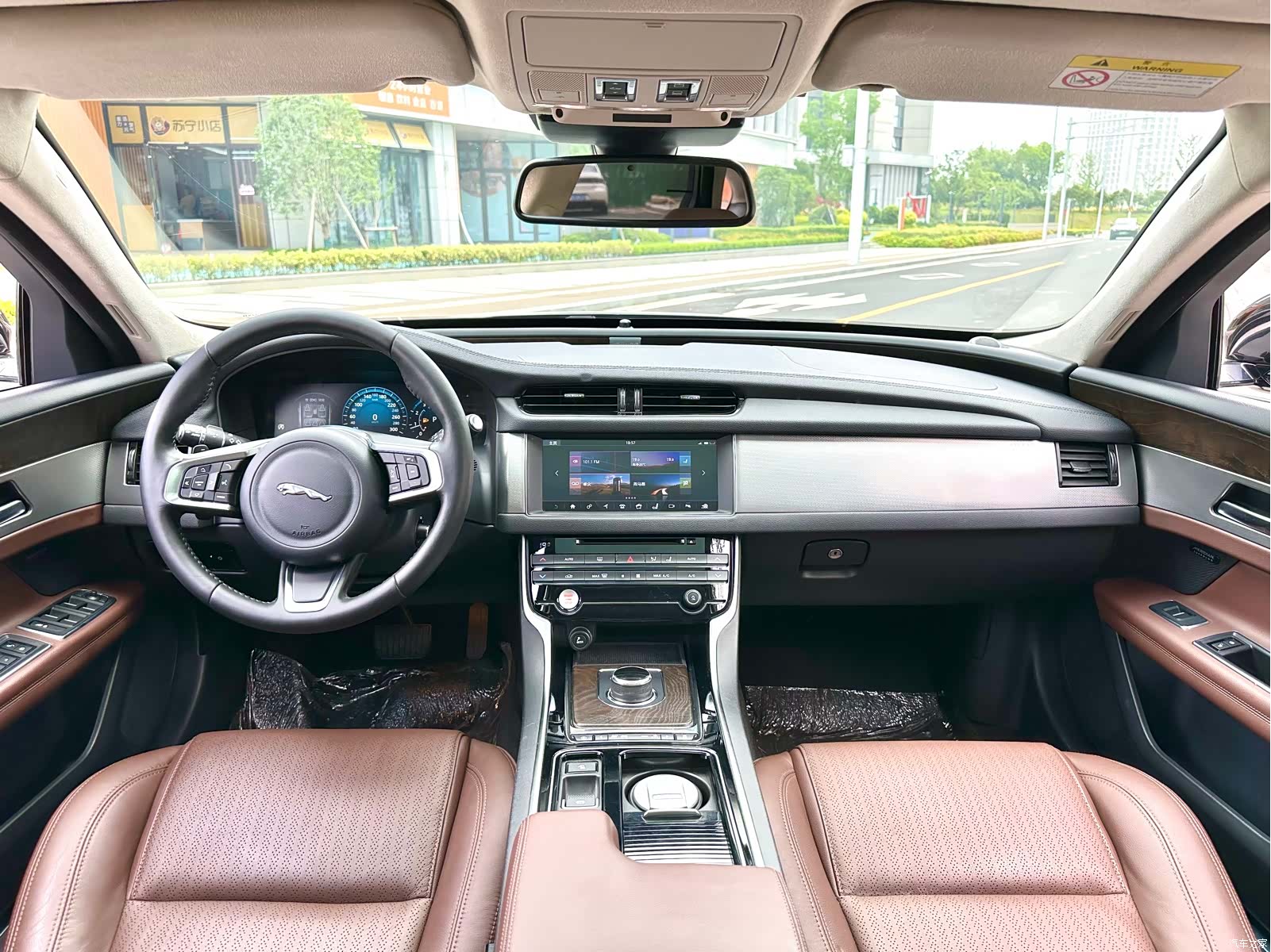 Land Rover XFL, 2018 31