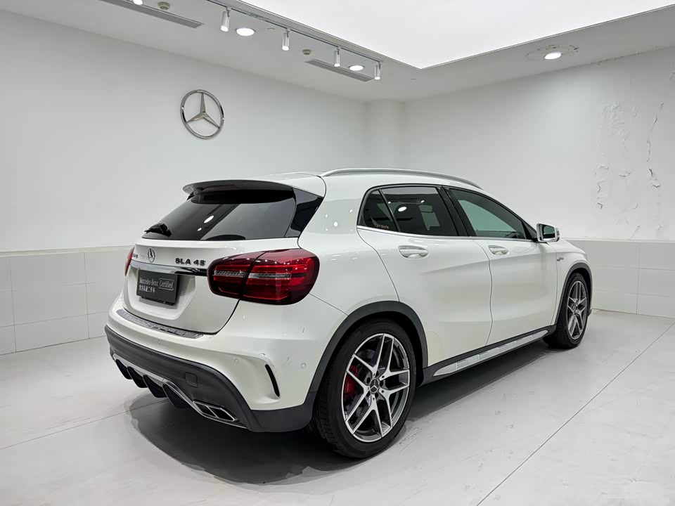 Mercedes-Benz GLA AMG