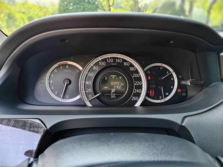 Honda Accord 2016, фото 21