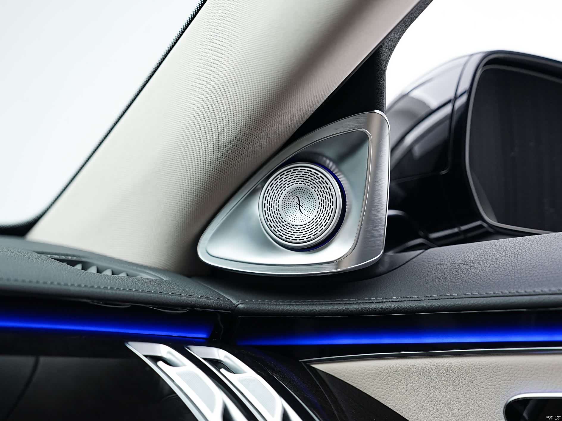 Maybach S-Class, 2024 32