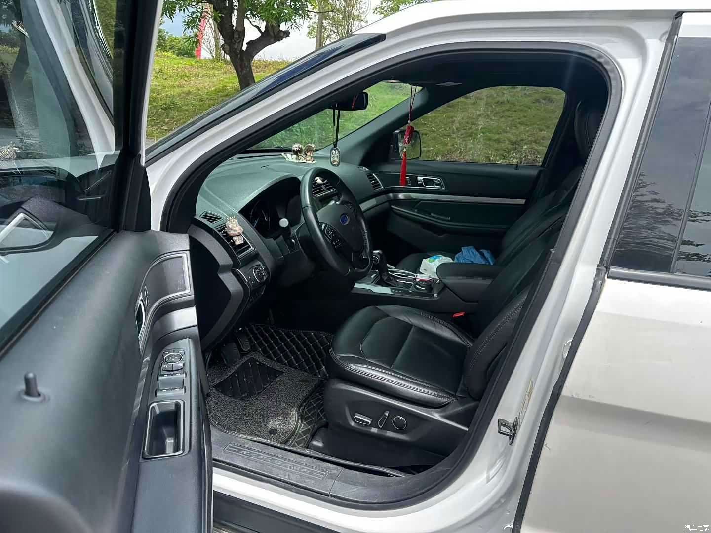 Ford Explorer, 2018 3