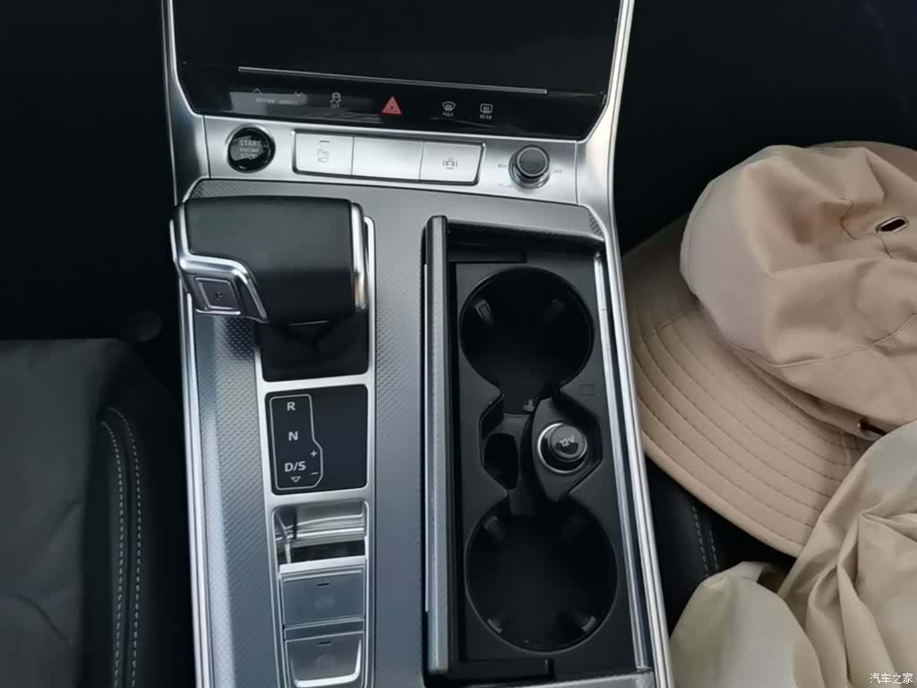 Audi A6L, 2023 21