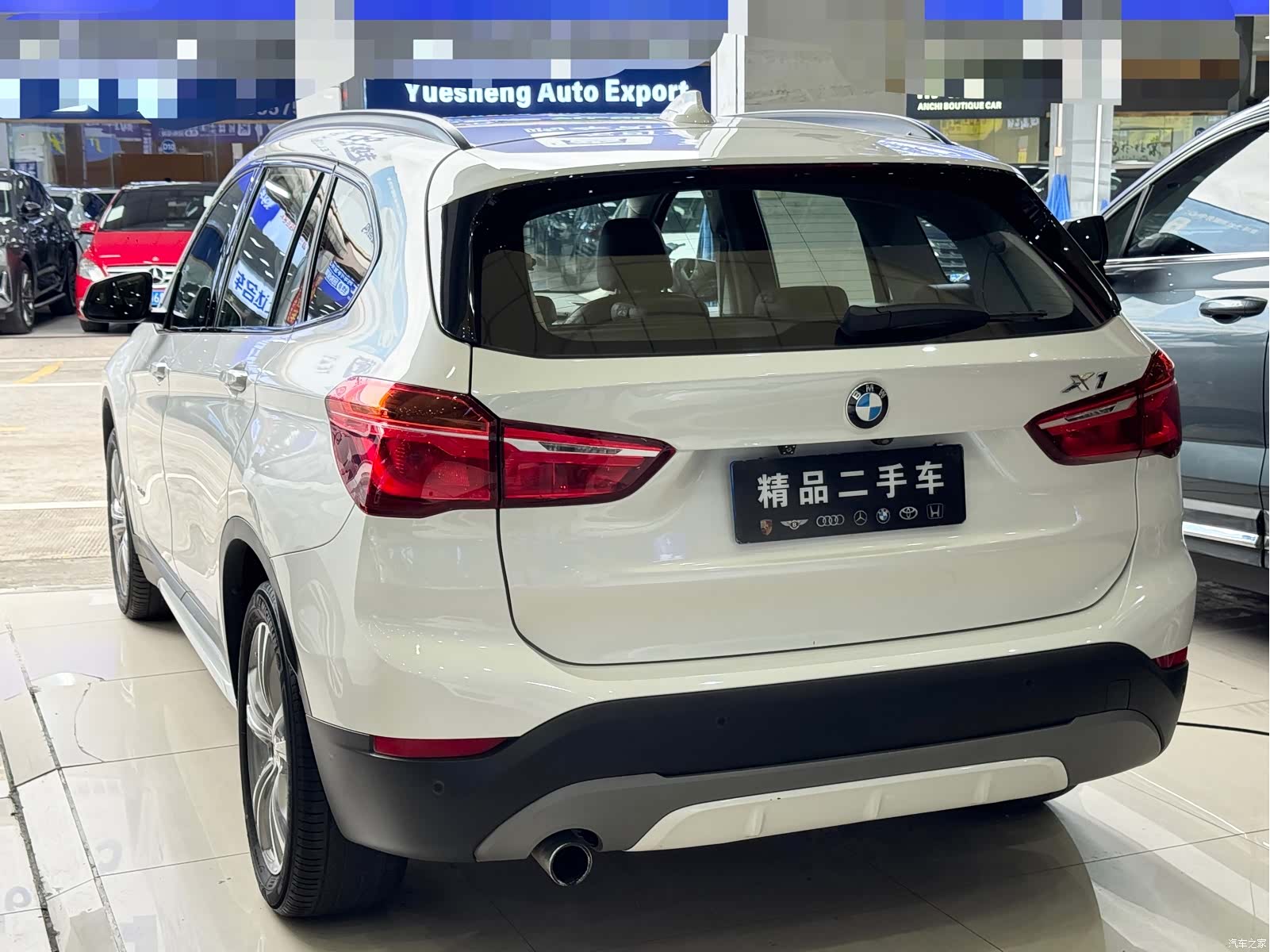 BMW X1, 2018 все фото