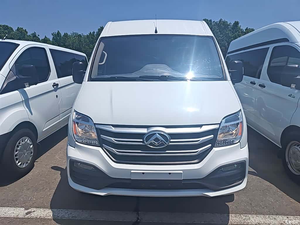 Maxus V80, 2019 3