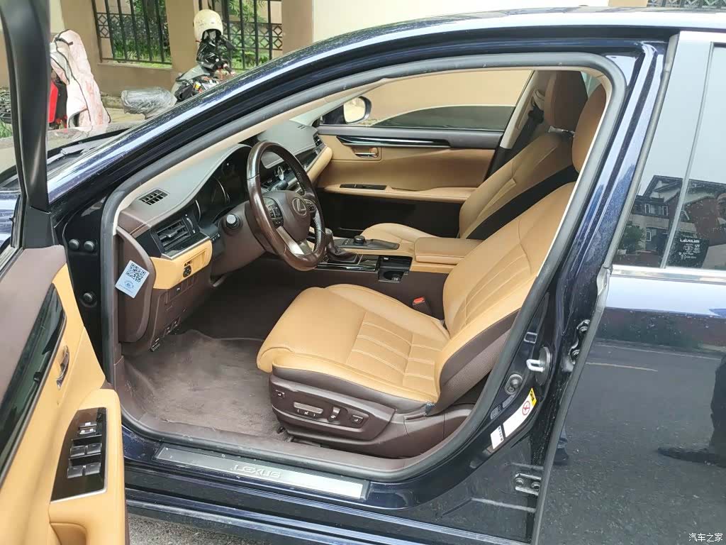 Lexus ES, 2017 8
