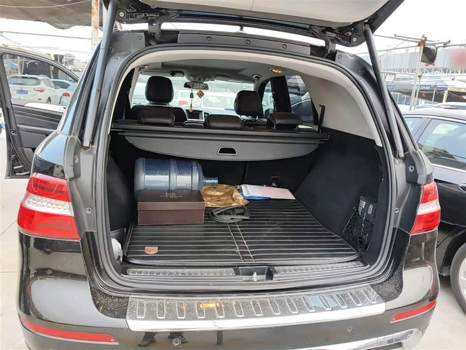 Mercedes-Benz M class