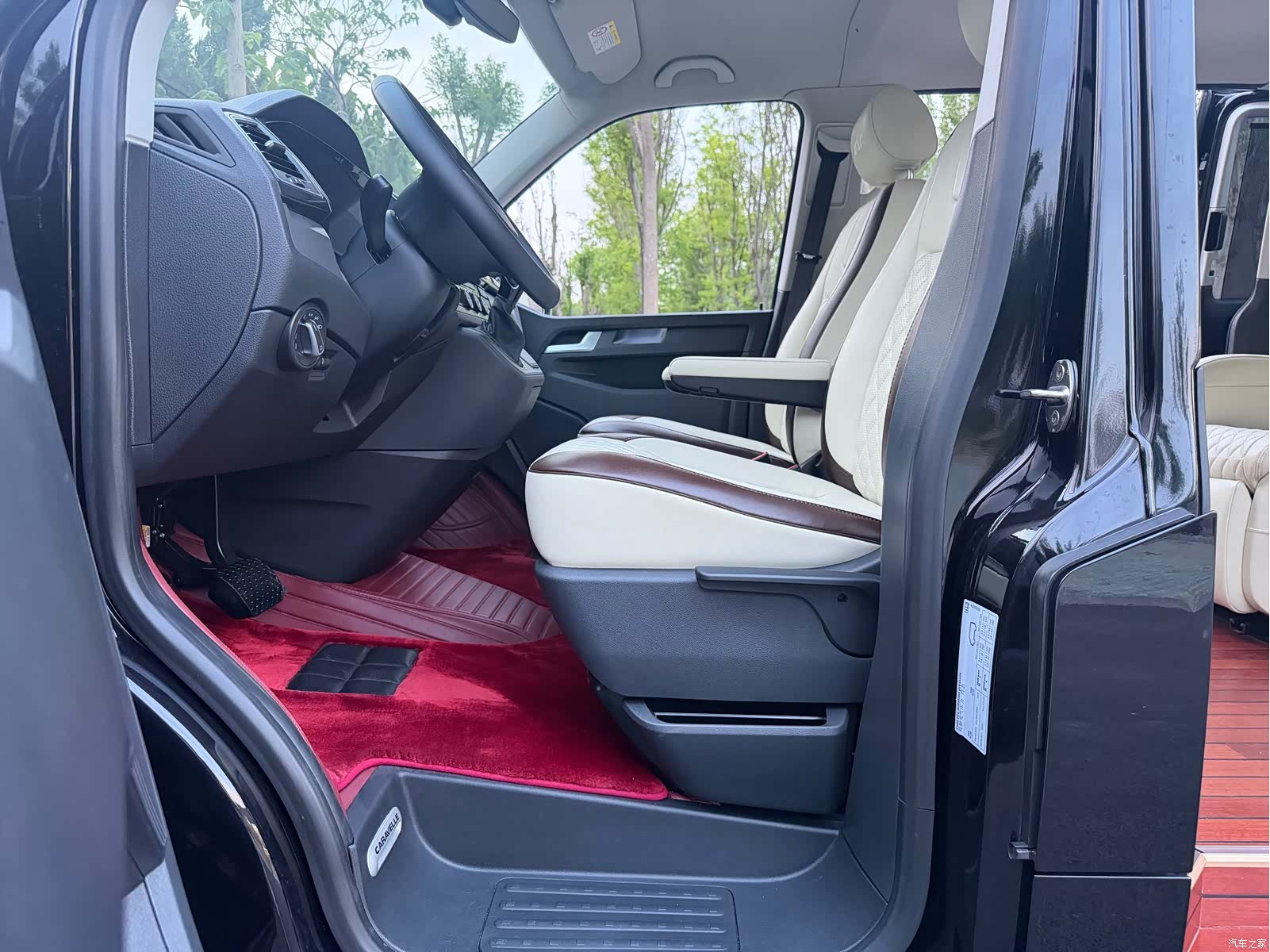 Volkswagen 7, 2020 11