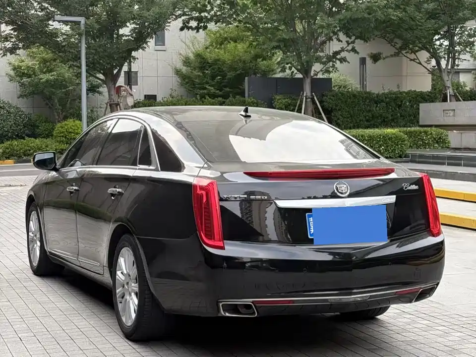Cadillac XTS