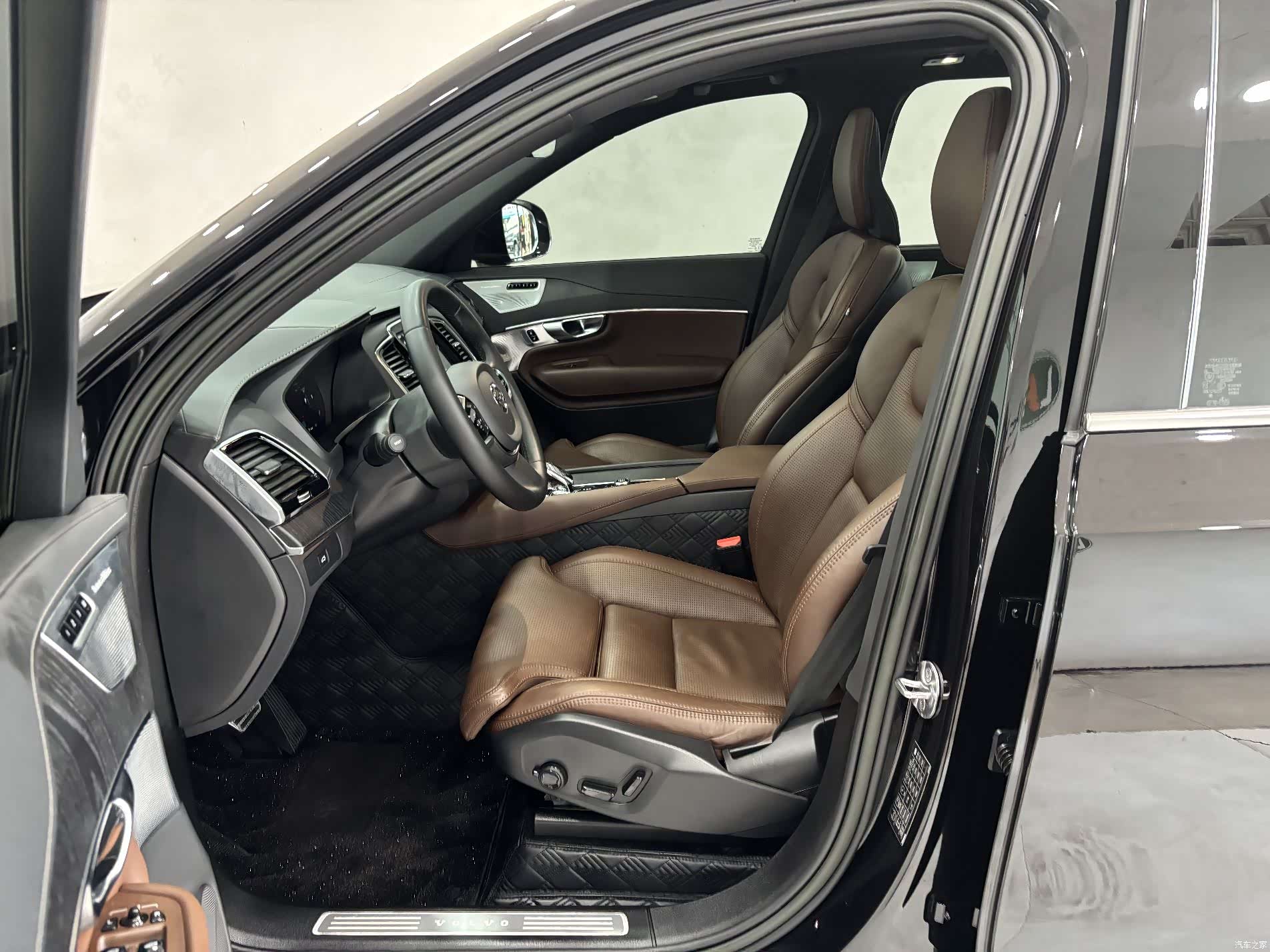 Volvo XC90, 2023 11