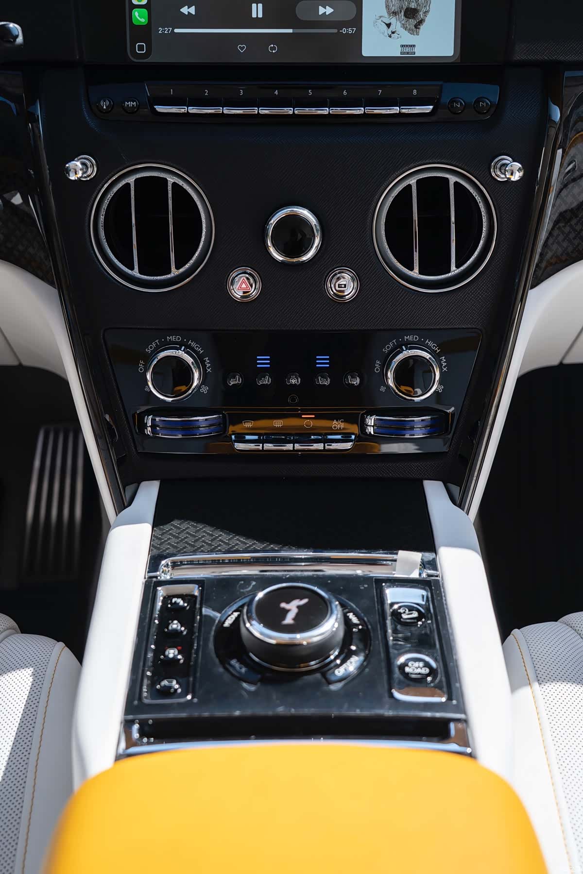 Rolls-Royce Cullinan, 2024 24