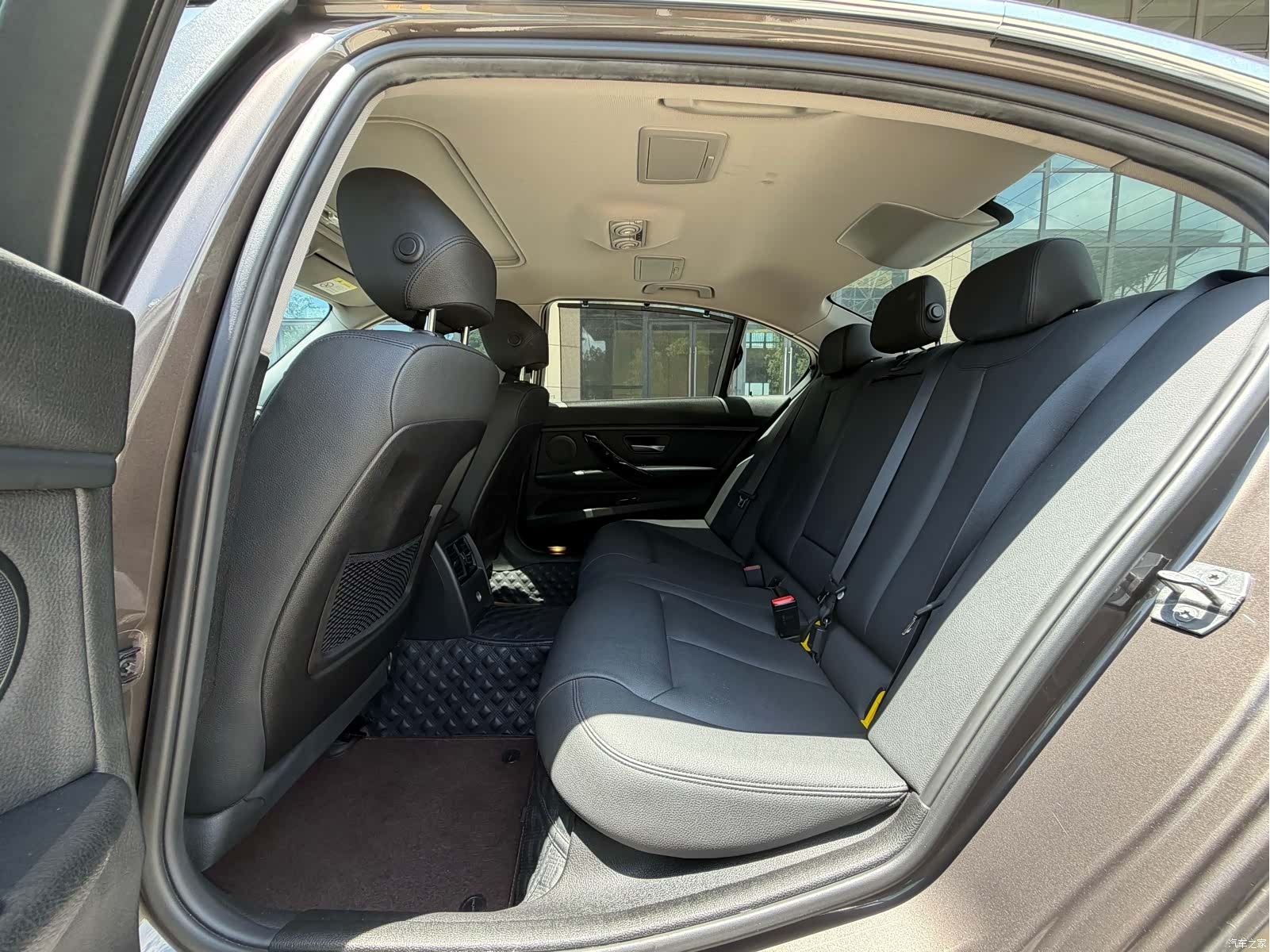 BMW 3 Series, 2017 16