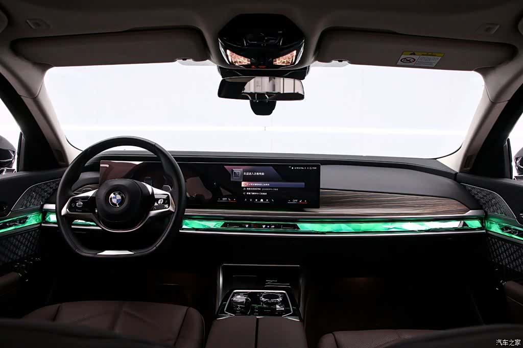 BMW 7 Series, 2024 все фото