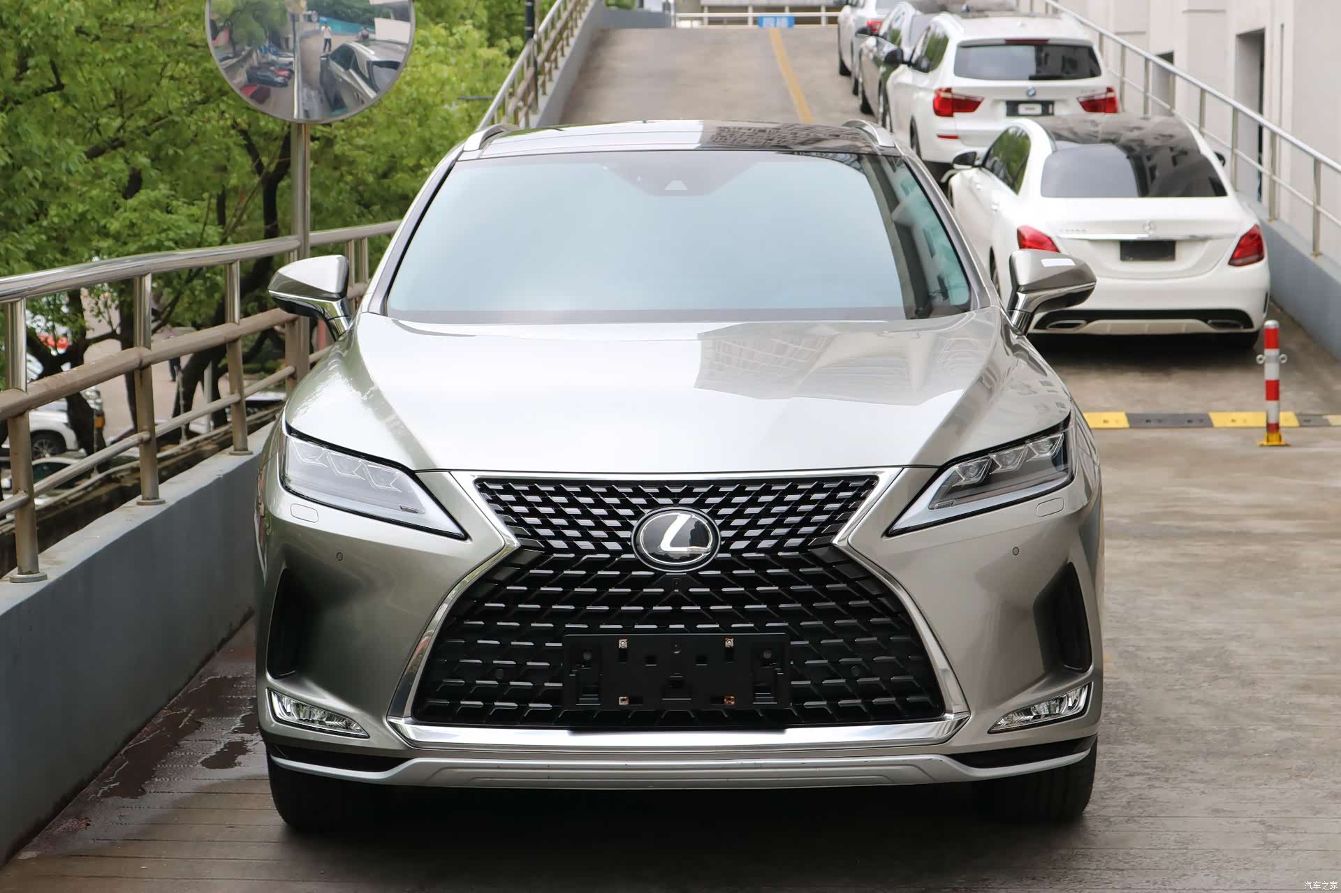 Lexus RX, 2021 4