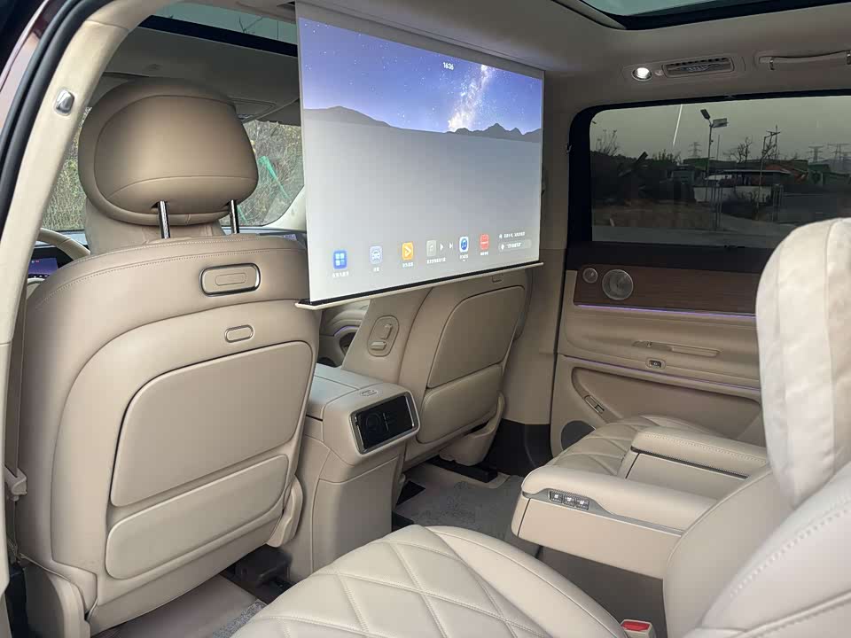 AITO Ask the world M9