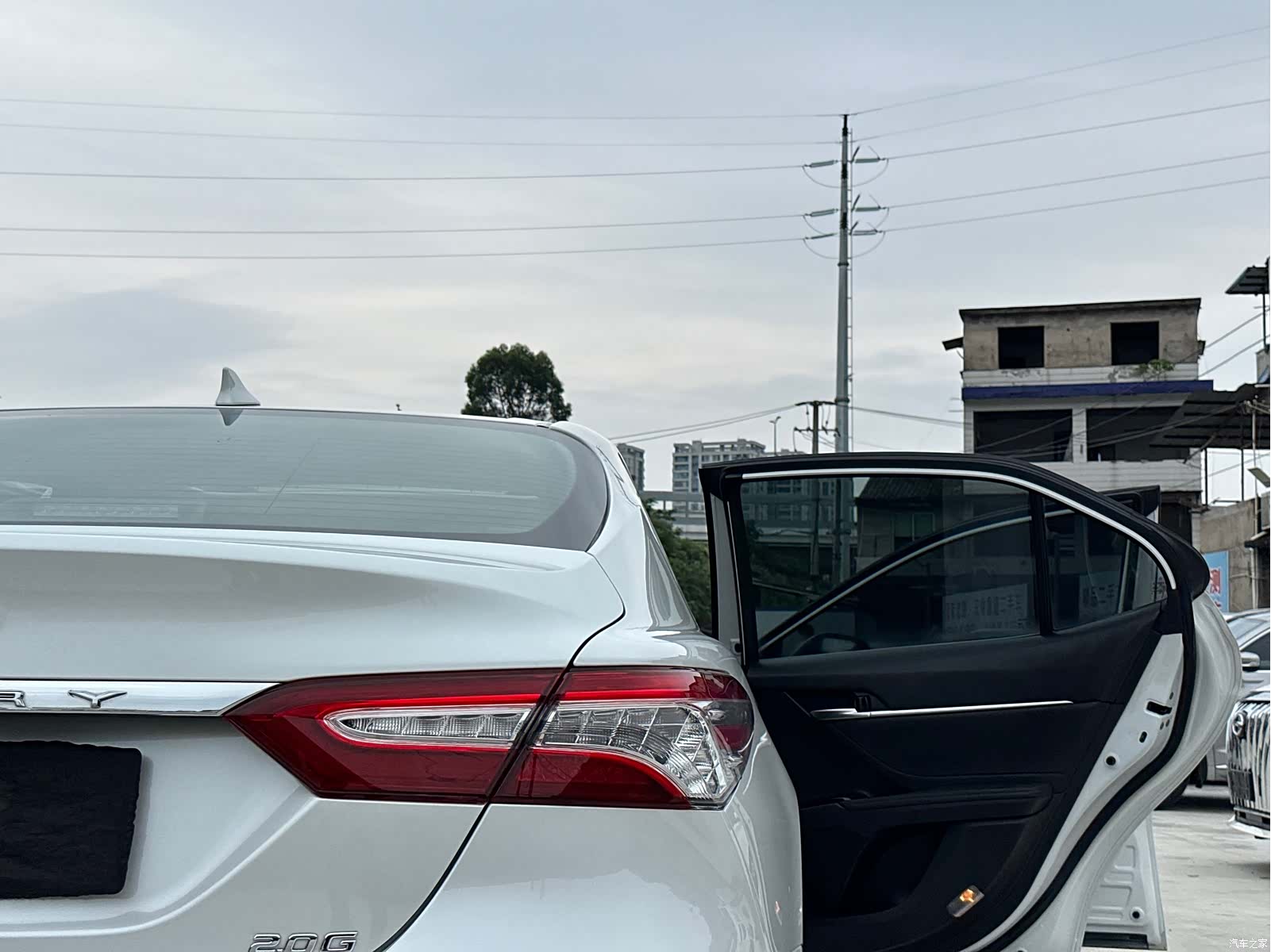 Toyota Camry, 2023 20