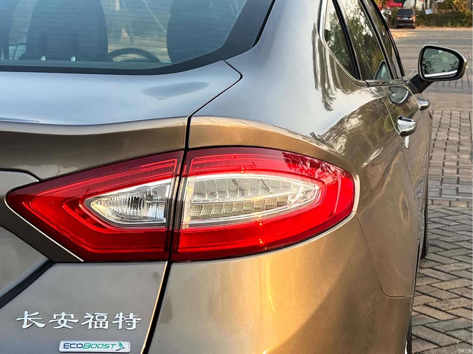 Ford Mondeo, 2014 9