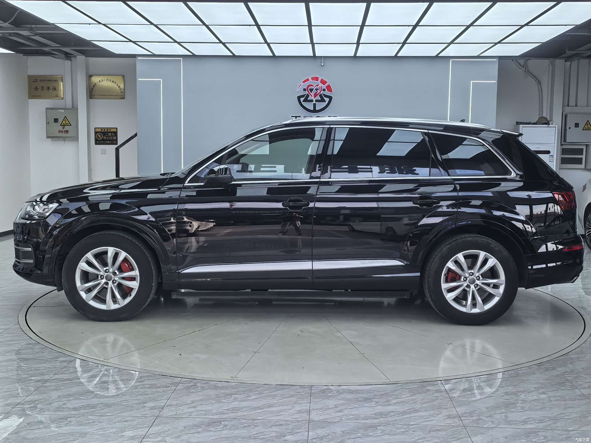 Audi Q7, 2016 4