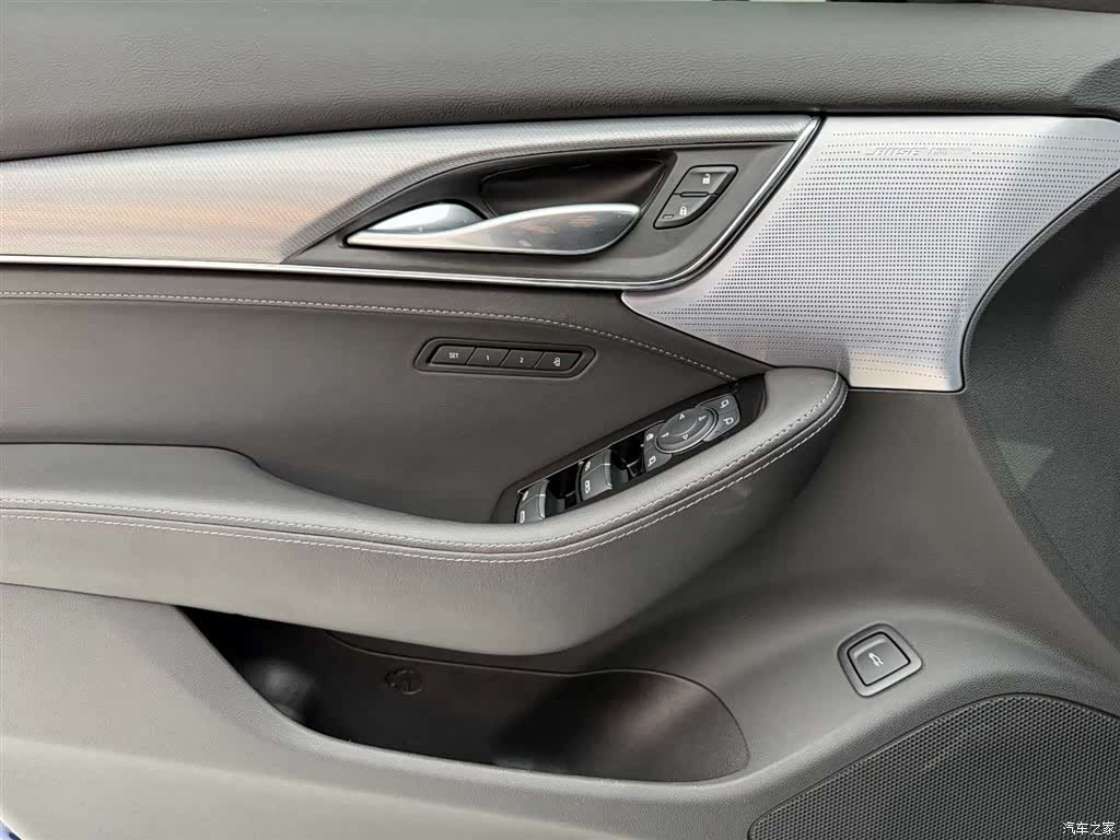 Cadillac CT5, 2023 22