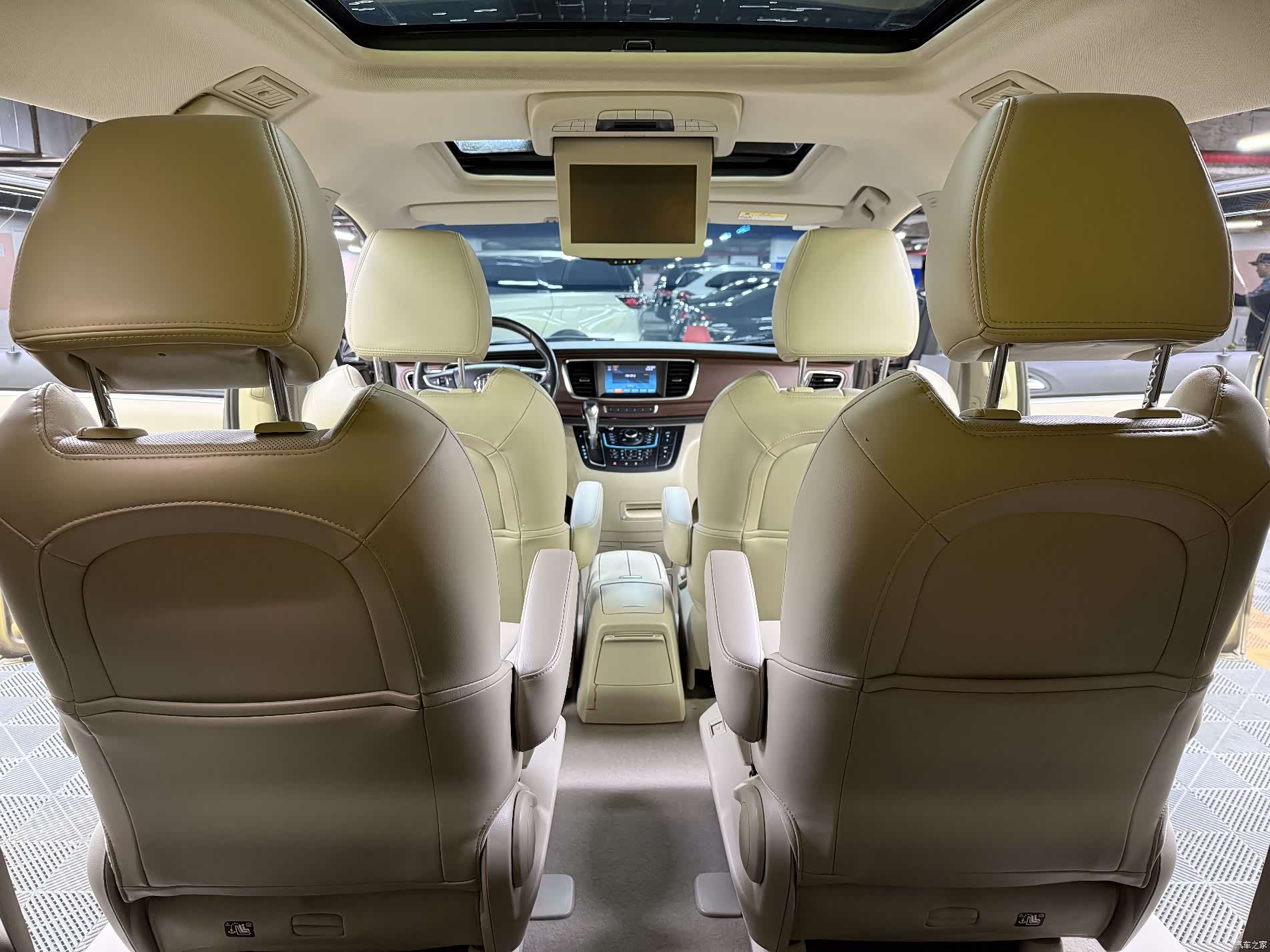 Buick GL8, 2015 39