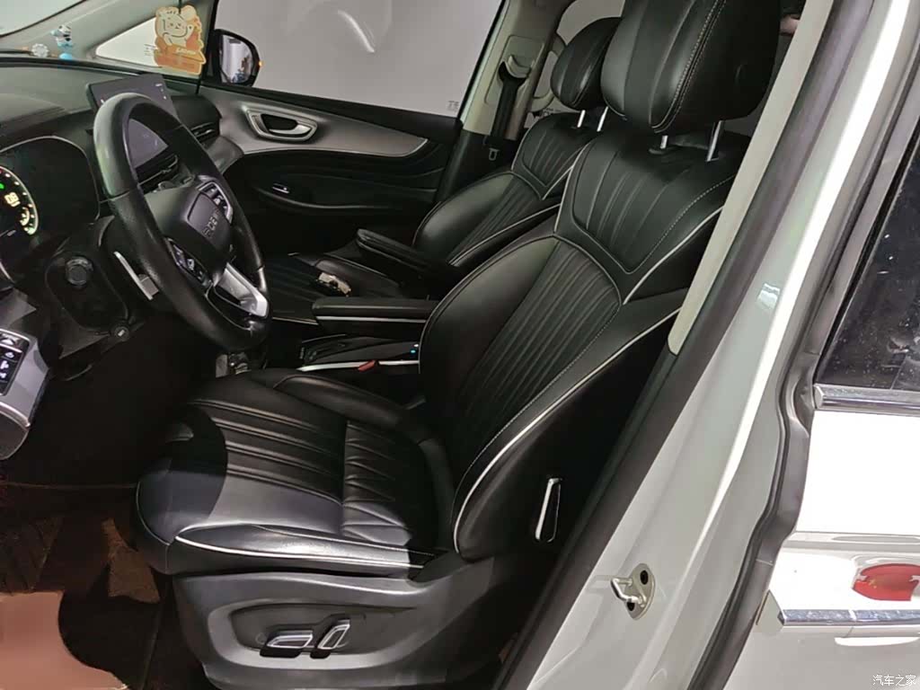 Roewe iMAX8, 2021 11
