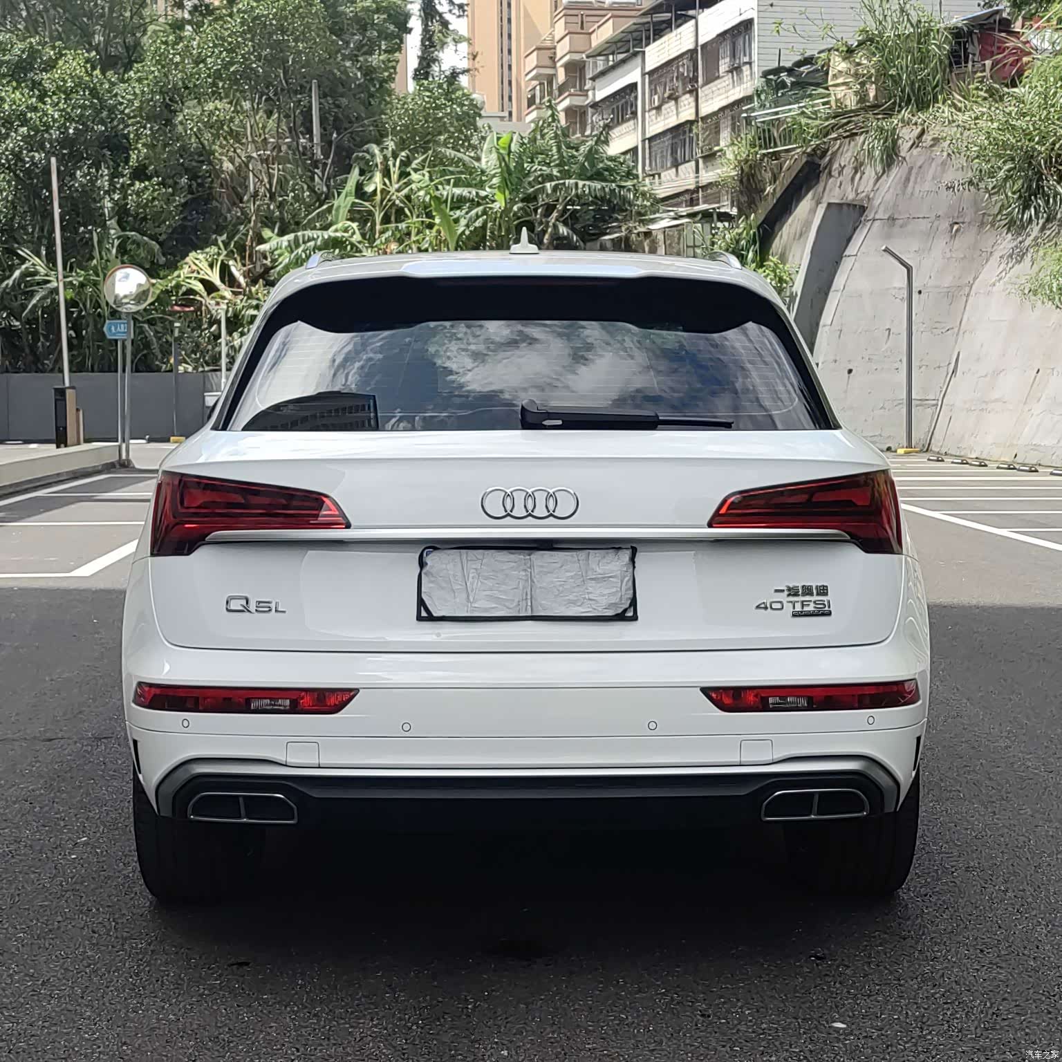 Audi Q5L, 2022 10