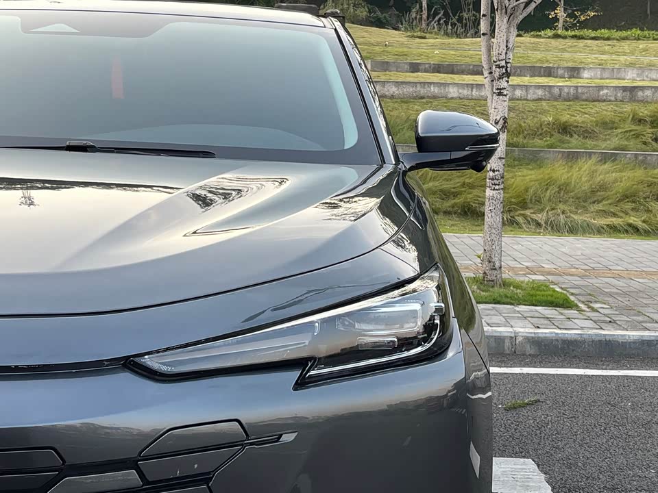 Changan UNI-K Smart iDD