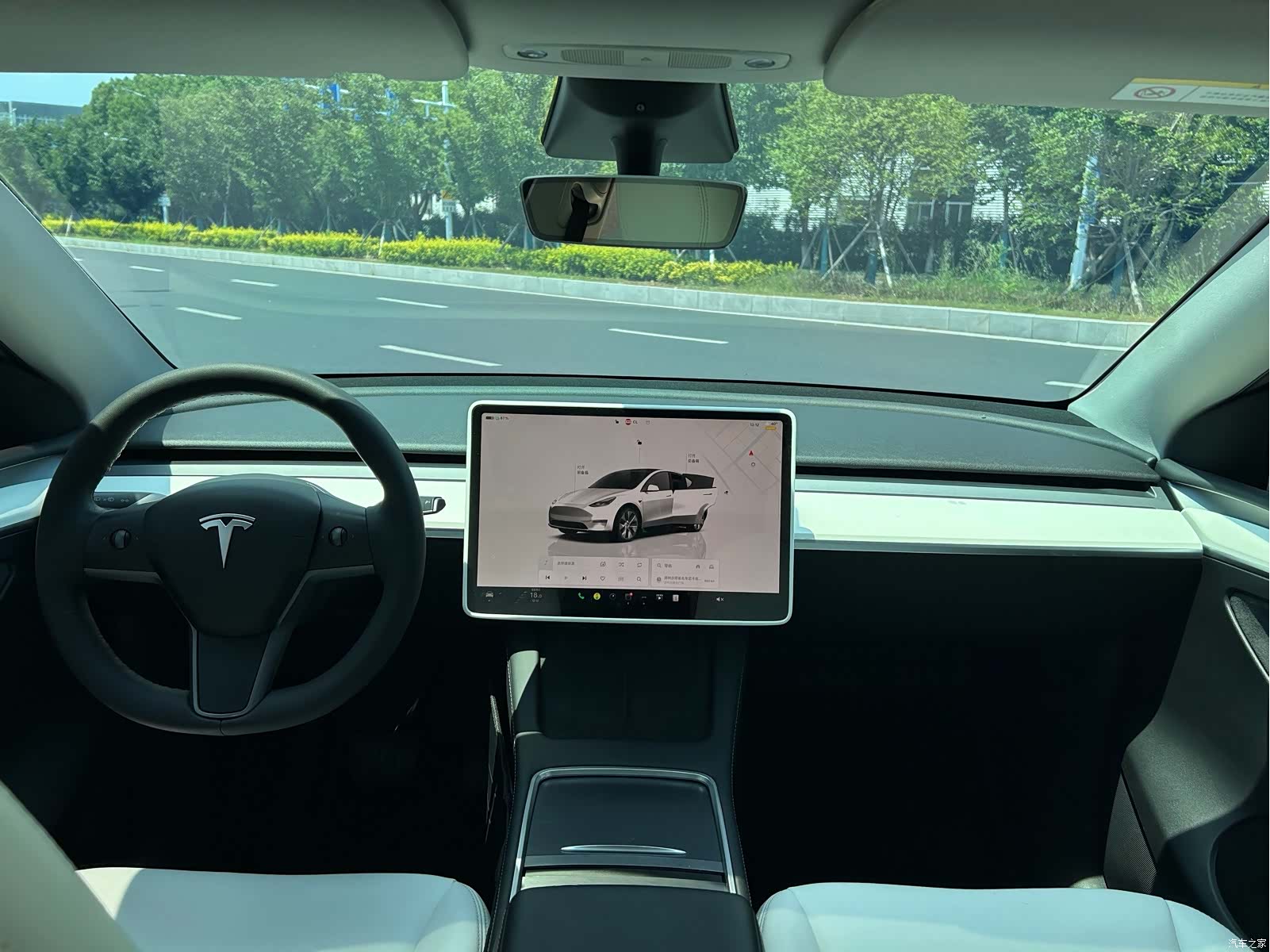 Tesla Model Y, 2022 6