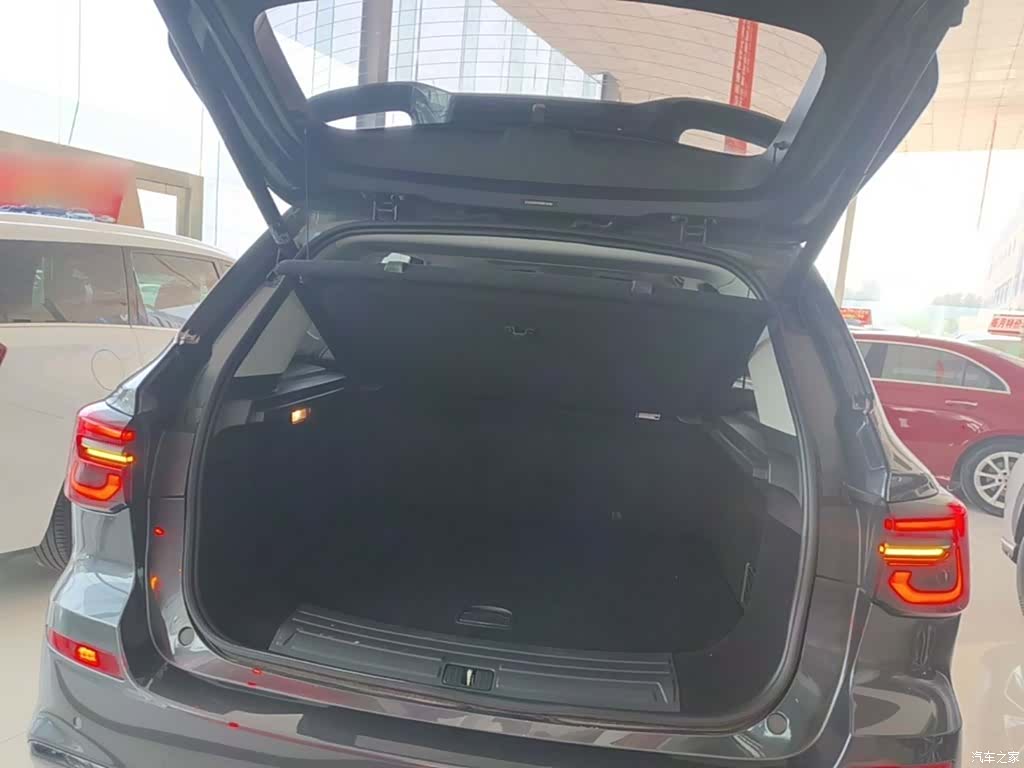 Roewe RX5, 2022 19