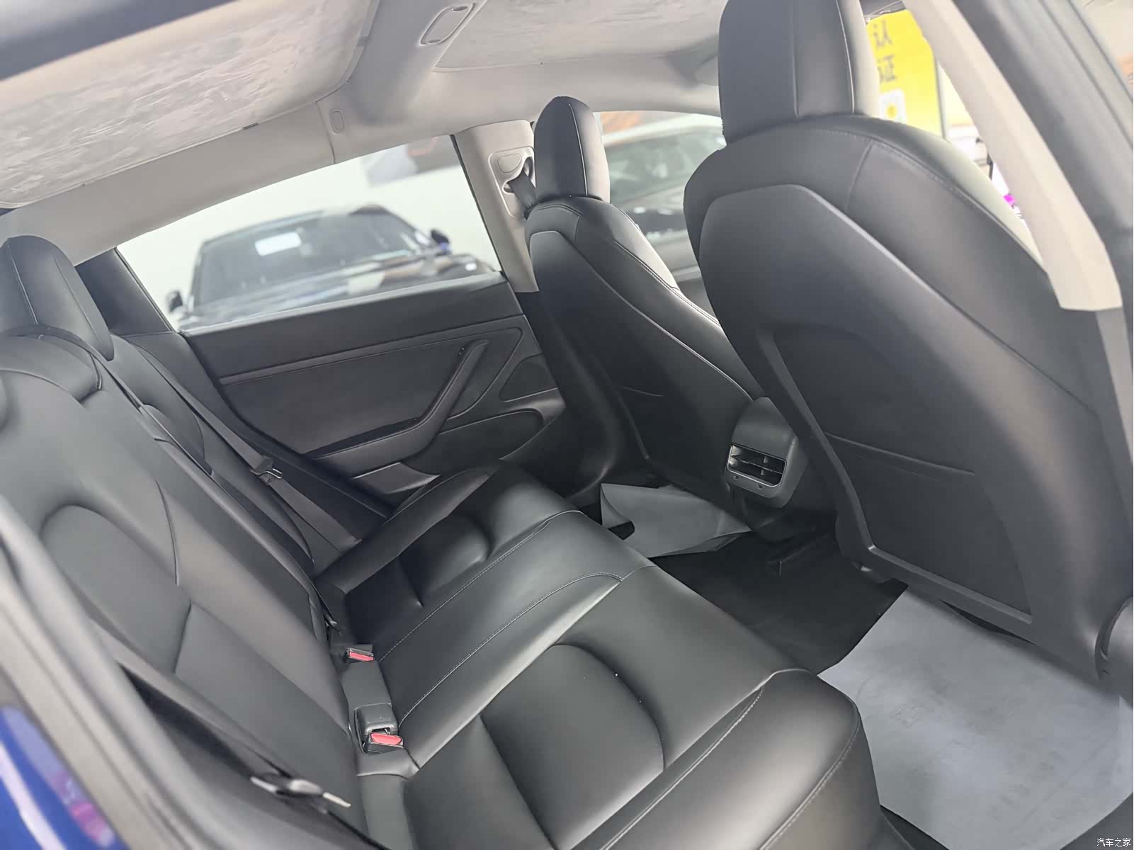 Tesla Model 3, 2020 11