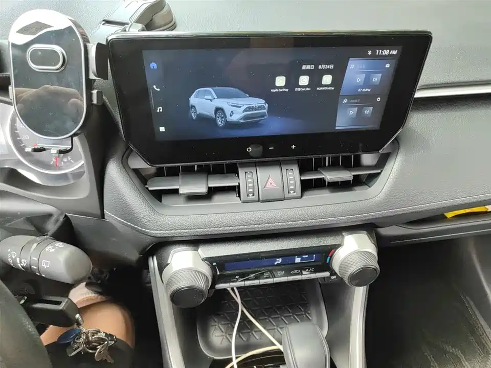 Toyota RAV4 Rongfang